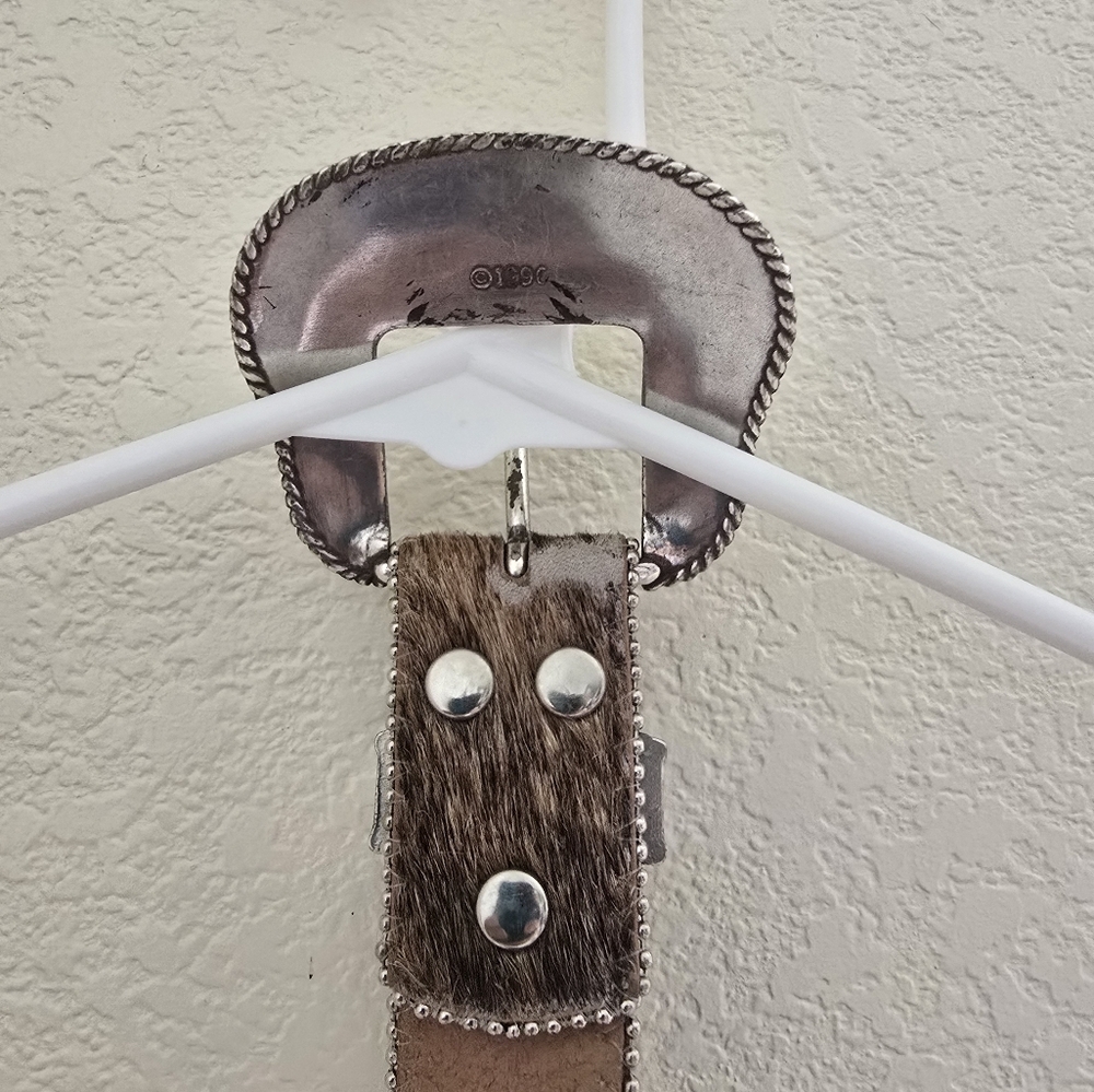 Cowhide studded leather belt with rhinestones - Picture 4 of 6